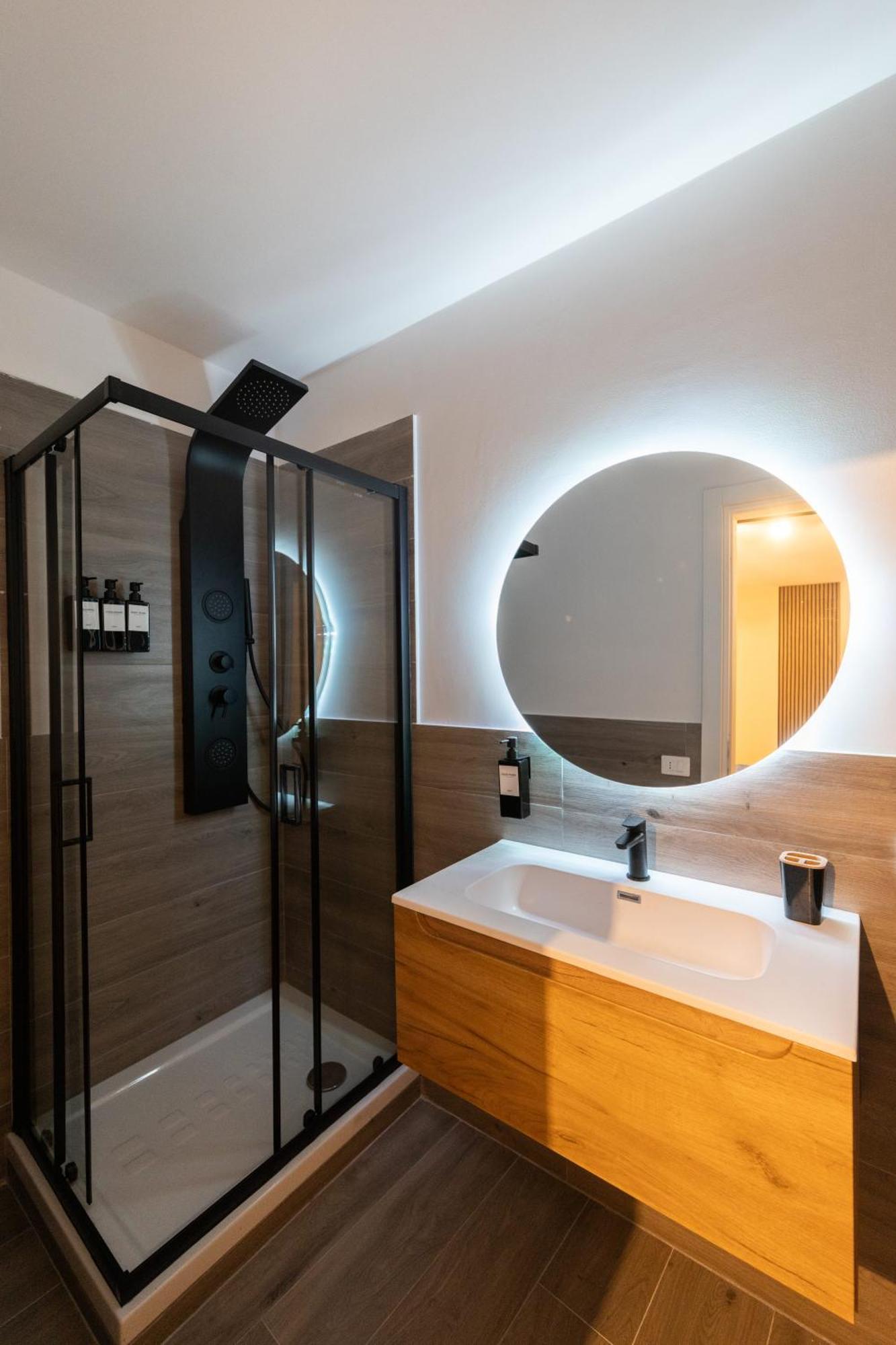 Urban Chic Luxury Suite Apartments Rome Exterior photo
